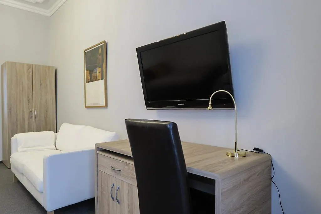 Hotel Pension Schafer Berlin Almanya