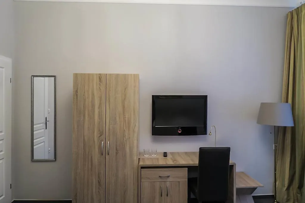 Hotel Pension Schafer Berlin 0*,